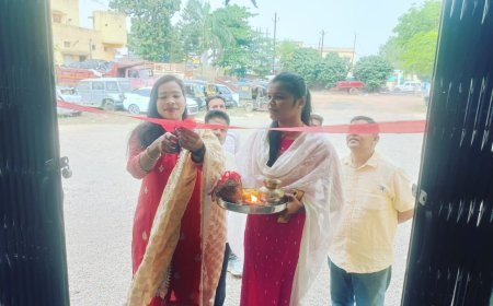 सूरजपुर कोतवाली परिसर में नवनिर्मित पुलिस दूर संचार भवन का  लोकार्पण,वायरलेस नेटवर्क से जिले के थानों के बीच अब होगा सशक्त और त्वरित संचार