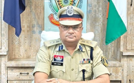 2012 बैच के आईपीएस राजेश अग्रवाल ने संभाली सरगुजा की कमान, कार्यालय का निरीक्षण कर अधिकारियों से मिले, चुस्त पुलिसिंग के दिए संकेत
