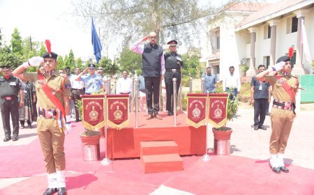 राज्यपाल श्री रमेन डेका का अम्बिकापुर दौरा : हितग्राहियों से संवाद, महिलाओं को प्रोत्साहन, सैनिक स्कूल में गार्ड ऑफ ऑनर