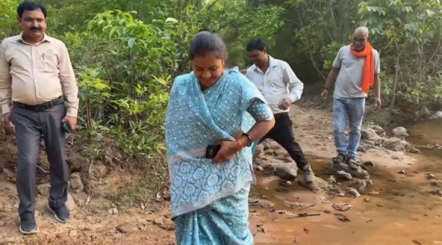 "बीहड़ों में उम्मीद की दस्तक: सामाजिक सरोकार के साथ मंत्री लक्ष्मी राजवाड़े की ऐतिहासिक पदयात्रा, 78 वर्षों में पहली बार पहुंचा कोई जनप्रतिनिधि"