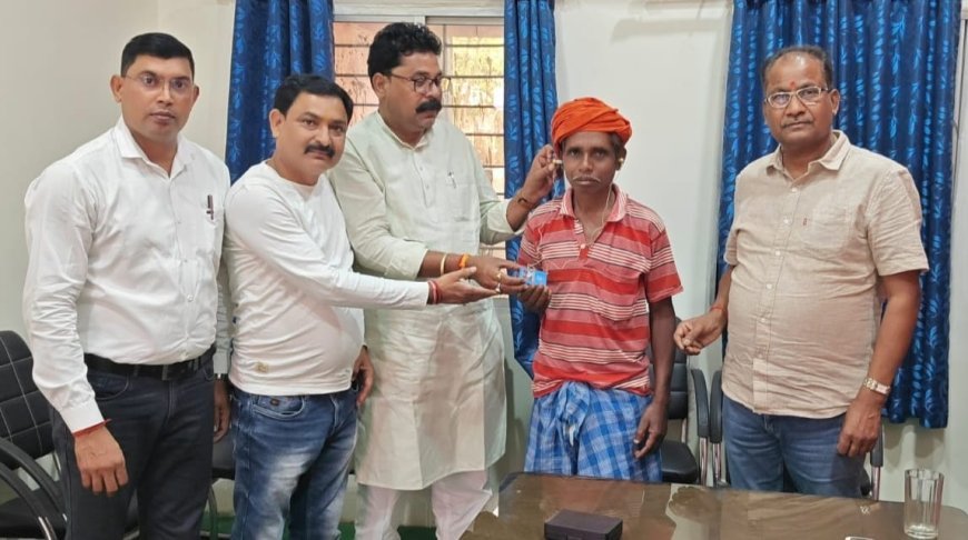 “दर्द की आवाज़ बनीं मंत्री श्रीमती लक्ष्मी राजवाड़े – दूरस्थ गांवों के दिव्यांगों को मिला सहारा, चेहरे पर लौटी मुस्कान”