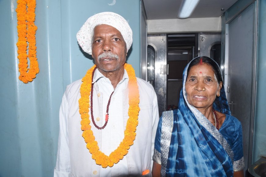 मुख्यमंत्री श्री विष्णुदेव साय की पहल से बुजुर्गों को मिला जीवन की सबसे खास यात्रा का मौका भावुक हुए श्रद्धालु बोले – "हमारे जैसे बुजुर्गों का सपना पूरा हुआ, मुख्यमंत्री बने श्रवण कुमार"