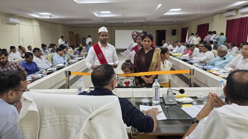 जनदर्शन में कलेक्टर की सक्रियता: आमजन की समस्याओं का त्वरित समाधान सुनिश्चित करने के लिए अधिकारियों को कड़े निर्देश