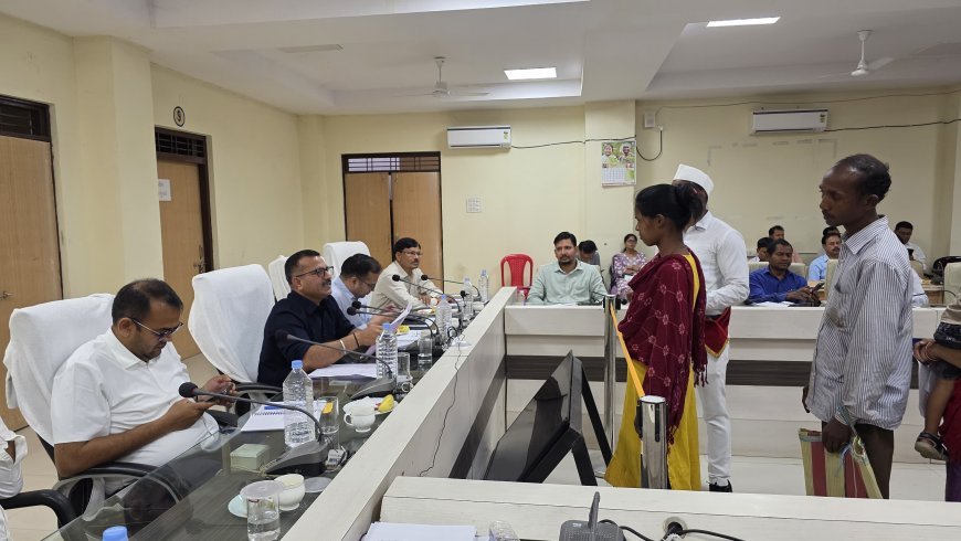 जनदर्शन में कलेक्टर की सक्रियता: आमजन की समस्याओं का त्वरित समाधान सुनिश्चित करने के लिए अधिकारियों को कड़े निर्देश