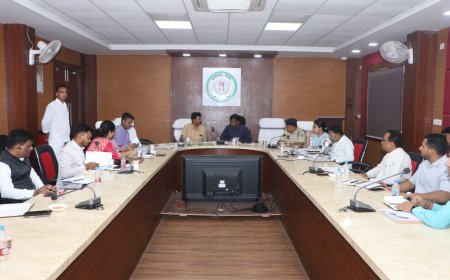 असामाजिक तत्वों पर कड़ी नजर, सुरक्षा व्यवस्था होगी हाईटेक कलेक्टर व एसपी की संयुक्त बैठक में तय हुई रणनीति, हर स्थिति से निपटने प्रशासन तैयार
