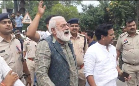 सीएम साय के दौरे पर बवाल, सड़कों की खस्ताहाली को लेकर कांग्रेस का हंगामा, 20 से ज्यादा कार्यकर्ता गिरफ्तार
