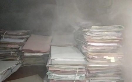 नगर निगम कार्यालय में लगी आग, कर्मचारियों की सूझबूझ से टला बड़ा हादसा
