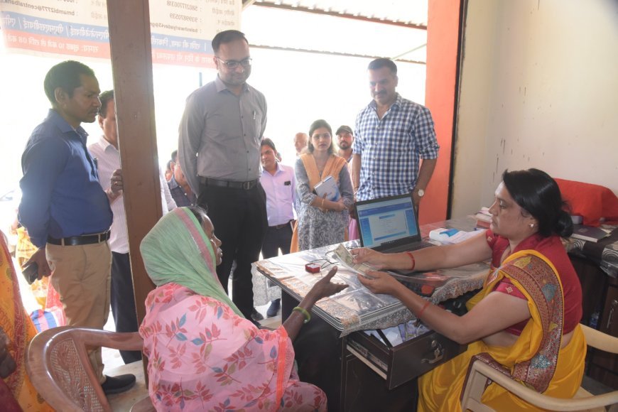 परित्यक्त जीवन से लखपति दीदी तक: बैंक सखी बालेश्वरी यादव की प्रेरणादायक यात्रा....
