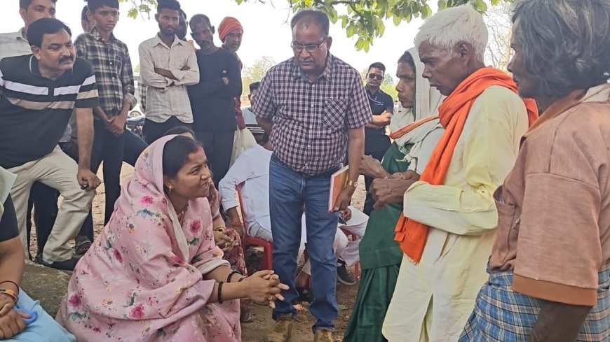 पत्थरों पर बैठकर सुनी जनता की पुकार, बीहड़ गांवों में गूंजा दर्द: मंत्री श्रीमती लक्ष्मी राजवाड़े ने अफसरों को लगाई फटकार