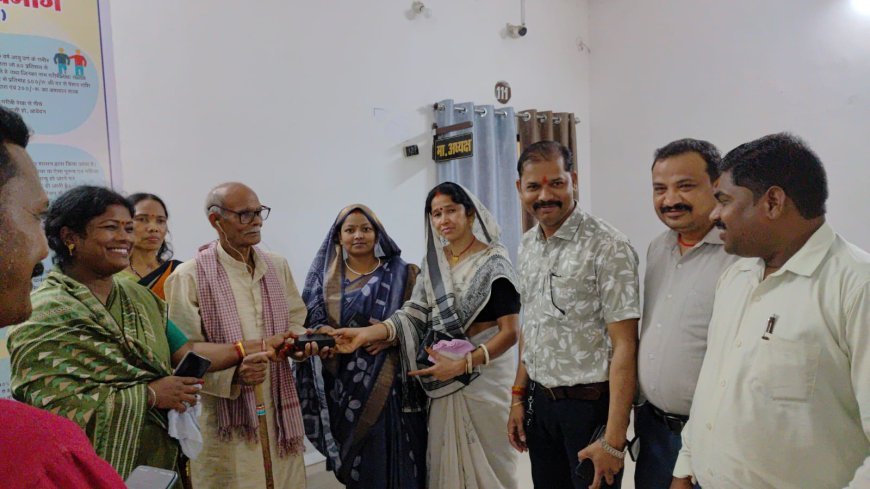 मानवता की मिसाल: भागीरथ मेहता को मिली सुनने की नई रोशनी,जिला पंचायत अध्यक्ष चंद्रमणि देवपाल पैकरा की संवेदनशील पहल