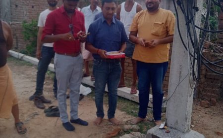सूरजपुर के साहू गली में वोल्टेज समस्या का समाधान, नया ट्रांसफार्मर स्थापित