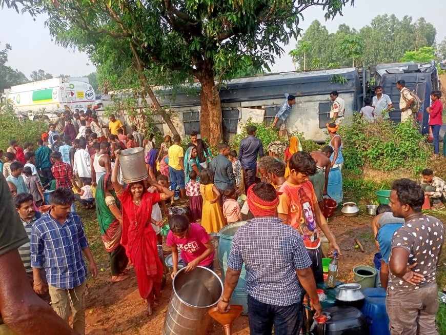 डीजल टैंकर पलटा, लूटने उमड़ी भीड़, वायरल हुआ वीडियो
