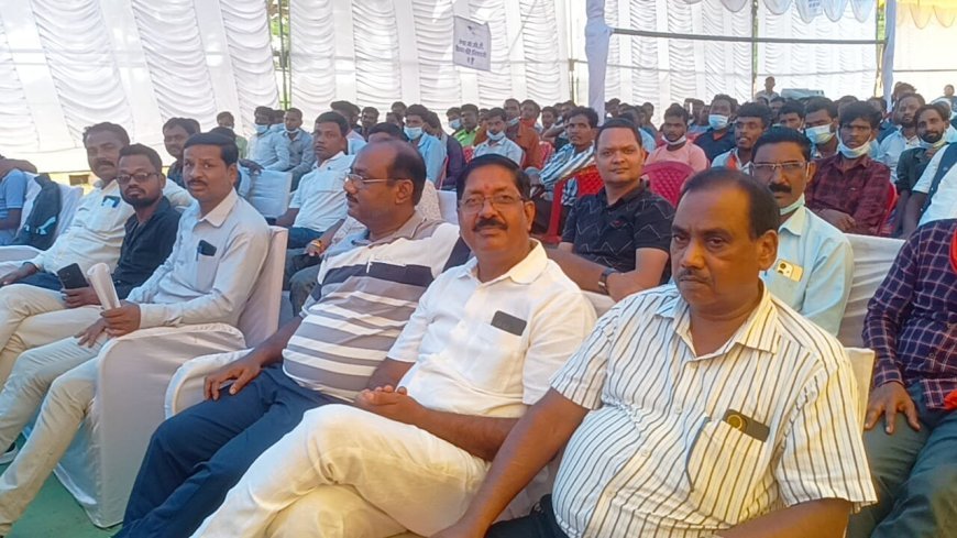 कोल माइंस का ग्रामीणों ने किया तीखा विरोध, पर्यावरणीय जनसुनवाई का किया बहिष्कार