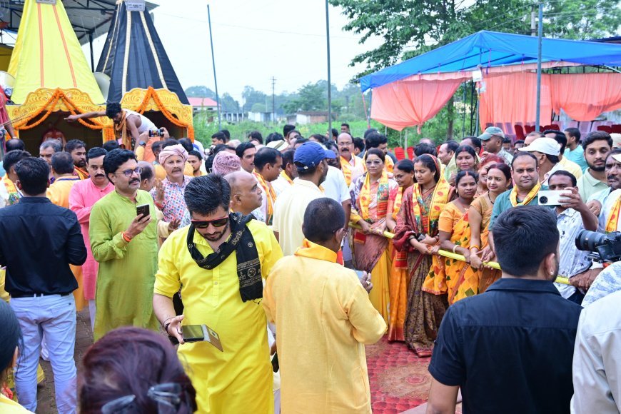 विश्रामपुर में भगवान श्रीजगन्नाथ की रथ यात्रा में उमड़ा श्रद्धा का सैलाब,मंत्री श्रीमती लक्ष्मी राजवाड़े ने रथ खींचकर की पूजा, बोलीं- यह पर्व सामाजिक एकता का प्रतीक