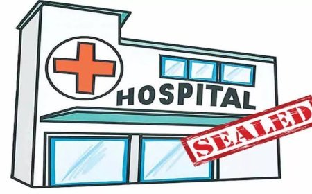 अवैध क्लीनिक पर प्रशासन की बड़ी कार्रवाई, सील बंद