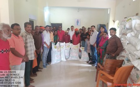 सूरजपुर में किसानों को मिला फसल बीमा का लाभ, 50 एकड़ में बांटा गया प्रमाणित मूंगफली बीज