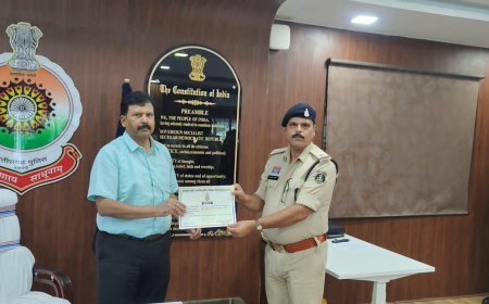 नशा मुक्ति पखवाड़ा में उत्कृष्ट कार्य के लिए यातायात प्रभारी बृजकिशोर पांडे सम्मानित