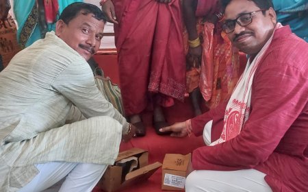 ओड़गी में तेंदूपत्ता संग्राहक महिलाओं को मिली चरण पादुका, जनकल्याणकारी योजना का शुभारंभ