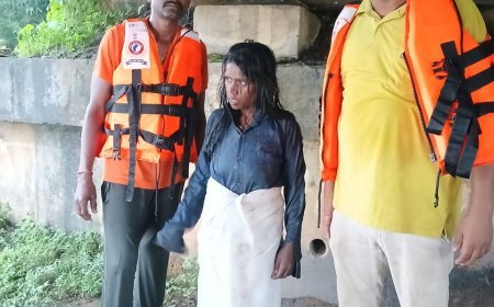 रेंड नदी के खतरनाक बहाव में फंसी लड़की, DDRF ने साहसिक रेस्क्यू कर बचाई जान