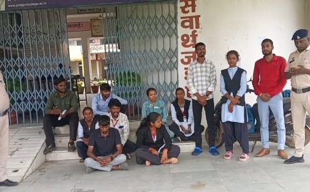 पंडित रविशंकर त्रिपाठी महाविद्यालय में प्राचार्य की नियुक्ति पर बवाल, छात्रों का धरना-प्रदर्शन