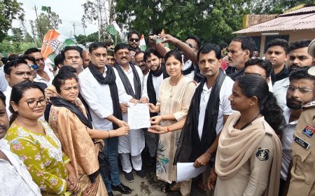 कांग्रेस का हल्ला बोल: पांच सूत्रीय मांगों को लेकर विशाल धरना, सड़कों पर चक्का जाम