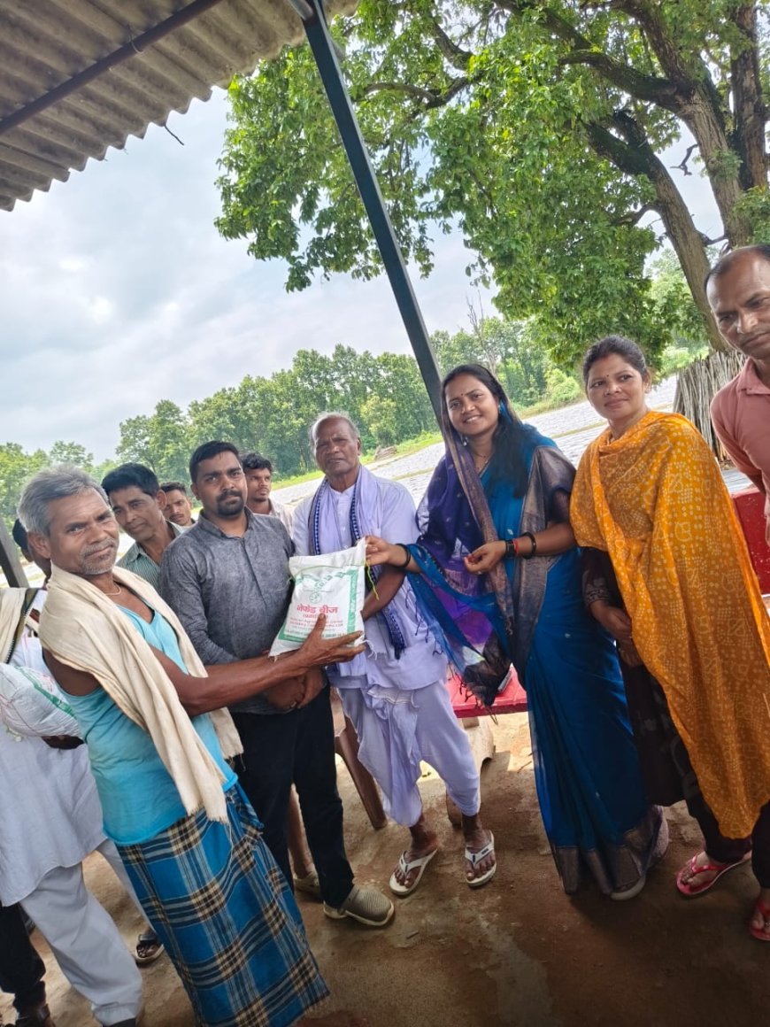 कल्याणपुर में राष्ट्रीय खाद्य सुरक्षा मिशन के तहत अरहर मिनीकिट और धान बीज वितरण कार्यक्रम शुरू