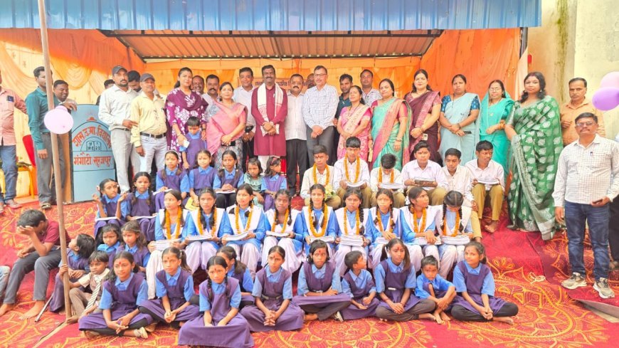 गंगौटी स्कूल में हर्षोल्लास के साथ मना प्रवेश उत्सव, तिलक-माला से नवागत बच्चों का स्वागत, मंत्री प्रतिनिधि ठाकुर प्रसाद राजवाड़े ने की सड़क-समतलीकरण की बड़ी घोषणा