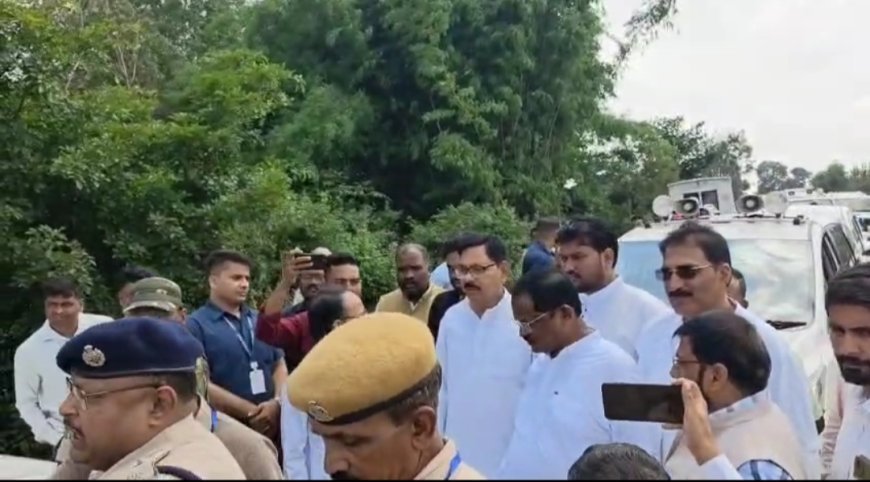 मैनपाट में सियासी हलचल: पूर्व मंत्री अमरजीत भगत हिरासत में, कांग्रेसियों ने की नारेबाजी