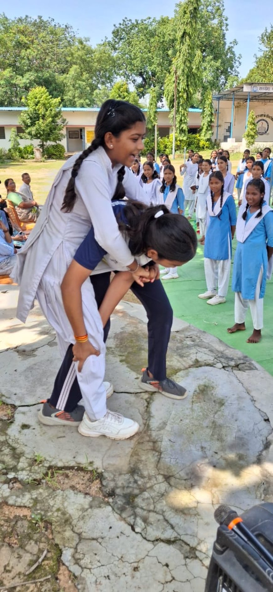 बालिकाओं को आत्मरक्षा का गुर, कानूनी जागरूकता से बढ़ा आत्मविश्वास