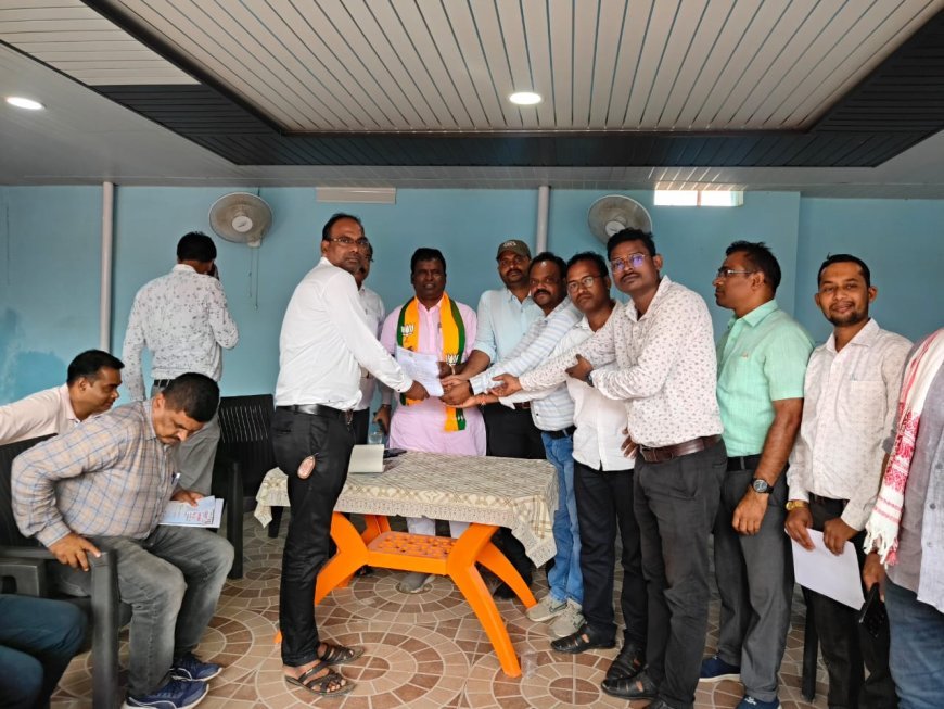 एनएचएम कर्मचारियों का हल्ला बोल: विधायक को सौंपा मांग-पत्र, कहा मानसून सत्र में गूंजेगा मुद्दा