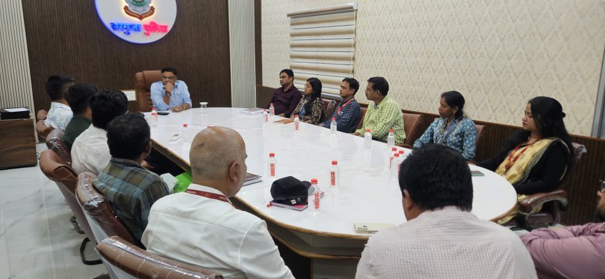 साइबर ठगी पर सख्ती:एसएसपी सरगुजा ने बैंक प्रबंधकों को दिए कड़े निर्देश, सुरक्षा व्यवस्था मजबूत करने पर जोर