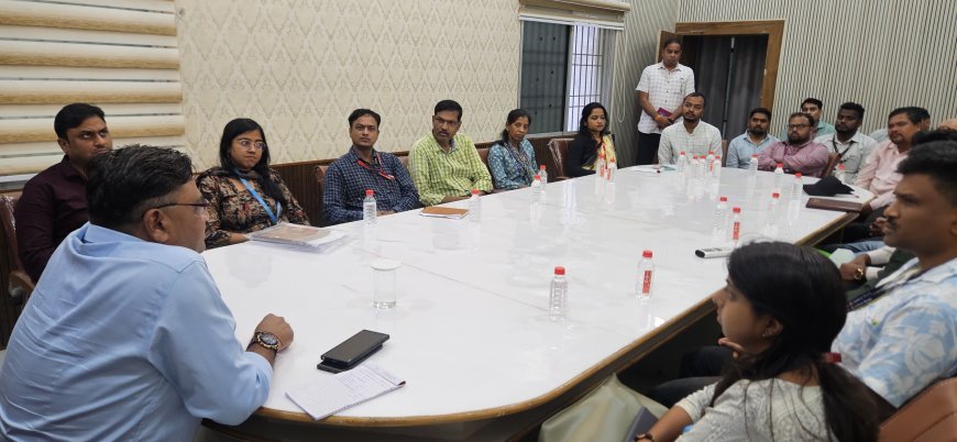 साइबर ठगी पर सख्ती:एसएसपी सरगुजा ने बैंक प्रबंधकों को दिए कड़े निर्देश, सुरक्षा व्यवस्था मजबूत करने पर जोर