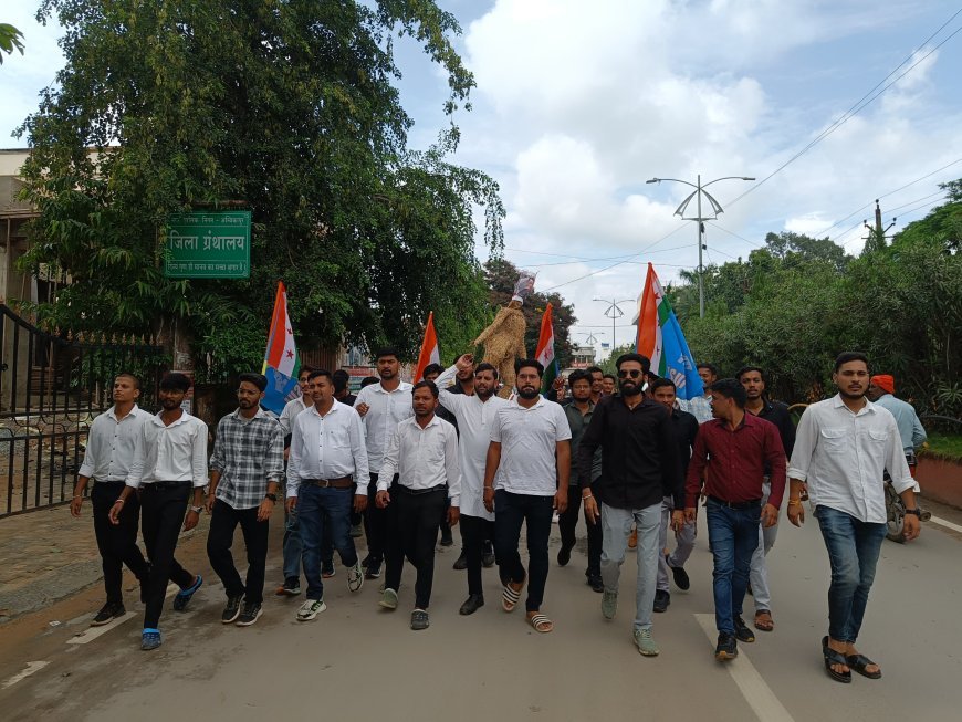 NSUI का हल्ला बोल, CM का पुतला दहन; PWD परीक्षा में नकल पर भड़का आक्रोश