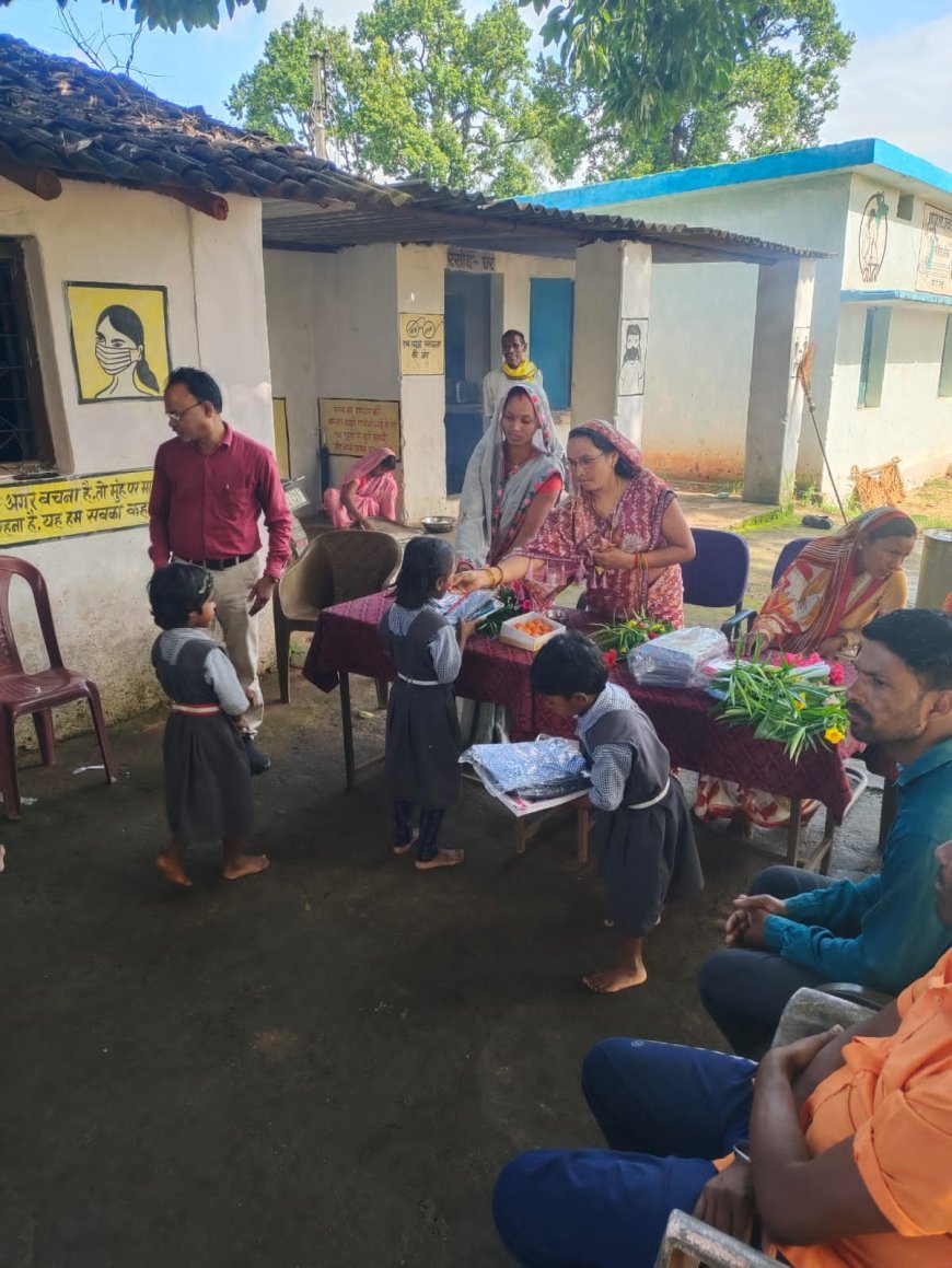 शासकीय प्राथमिक शाला अखोराकला में शाला प्रवेश उत्सव की धूम, बच्चों का तिलक और लड्डू से स्वागत