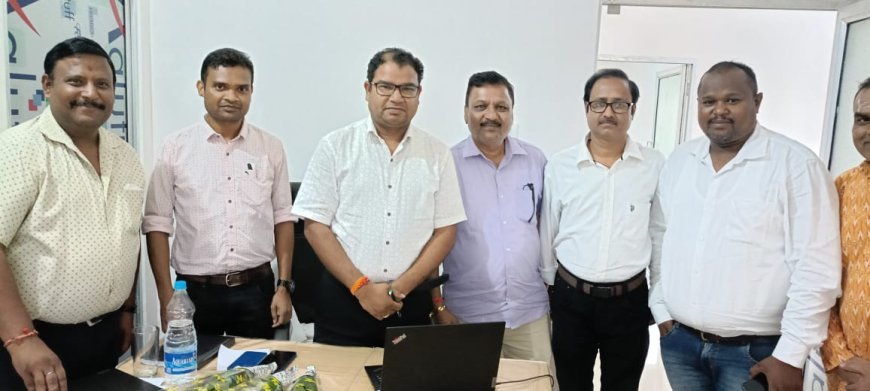 सहायक औषधि नियंत्रक रविंद्र गेंदले ने संभाला कार्यभार, केमिस्ट परिवार ने किया जोरदार स्वागत