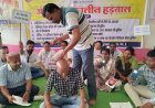 एनएचएम कर्मचारियों का गुस्सा फूटा: 11वें दिन मुंडन, कल 'मोदी की गारंटी खोज' रैली