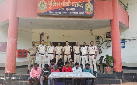 जुआरियों पर पुलिस की बड़ी कार्रवाई, 9 गिरफ्तार, नकदी और ताश जब्त