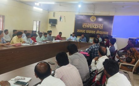 जिला पंचायत सीईओ की दों टूक -30 सितम्बर तक हर हाल में पूरे हों आवास, लापरवाही पर गिरेगी गाज