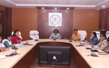 कलेक्टर की सख्ती: लॉ एंड ऑर्डर, राजस्व और सड़क सुरक्षा पर जोर, डिजिटल क्रॉप सर्वे को गति