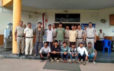बाइकर्स गैंग पर सरगुजा पुलिस की ताबड़तोड़ कार्रवाई: 2 गिरफ्तार, 8 नाबालिगों के परिजनों पर एमवी एक्ट, 18 के खिलाफ सख्ती