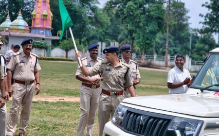 पुलिस की रफ्तार को नई ताकत, एसपी ने 14 थानों के लिए हरी झंडी दिखाकर रवाना किया नवीन वाहन