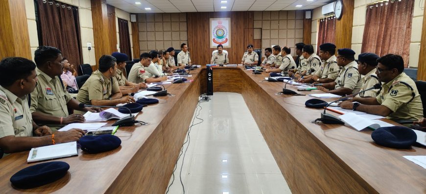डीआईजी-एसएसपी ने ली क्राइम मीटिंग, लंबित मामलों में तेजी और अपराधियों पर नकेल कसने के कड़े निर्देश