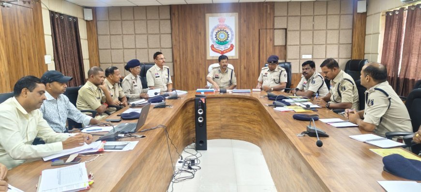 डीआईजी-एसएसपी ने ली क्राइम मीटिंग, लंबित मामलों में तेजी और अपराधियों पर नकेल कसने के कड़े निर्देश