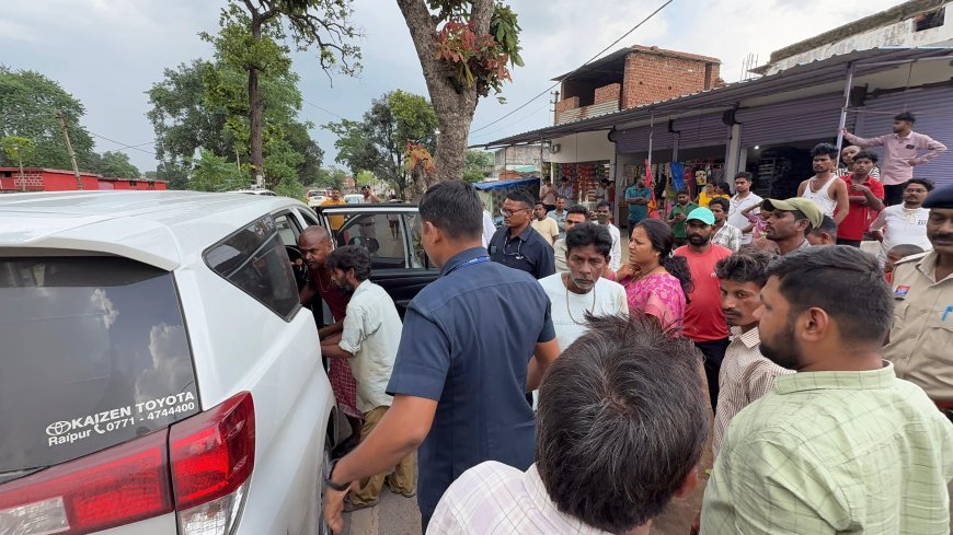 मंत्री श्रीमती लक्ष्मी राजवाड़े की मानवीयता: दुर्घटना पीड़ित को बचाने रुका काफिला, अपने वाहन से पहुंचाया अस्पताल