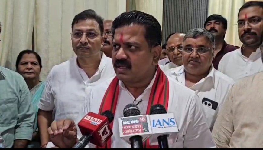 महादेव सट्टा एप कांड: आरक्षक प्रवीण सिंह पर कार्रवाई में देरी, गृहमंत्री का दावा- 'विष्णु का चक्र' चलेगा