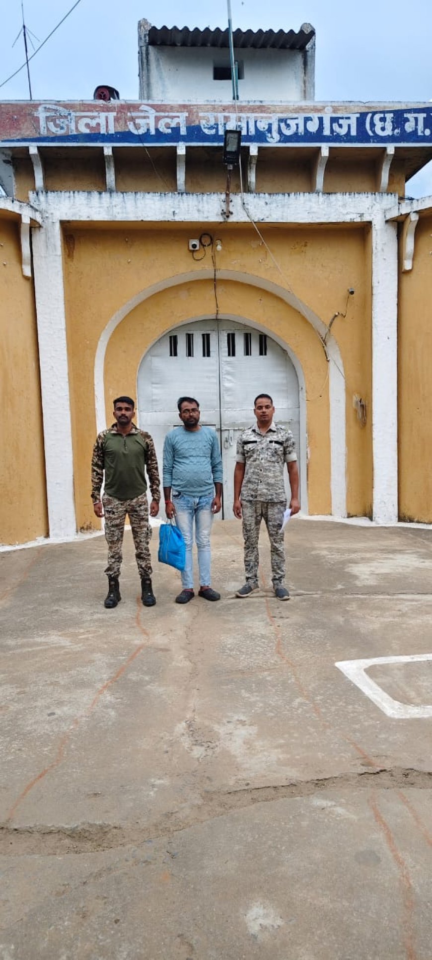 रघुनाथनगर पुलिस की त्वरित कार्रवाई, 19 लीटर अवैध शराब के साथ तस्कर गिरफ्तार