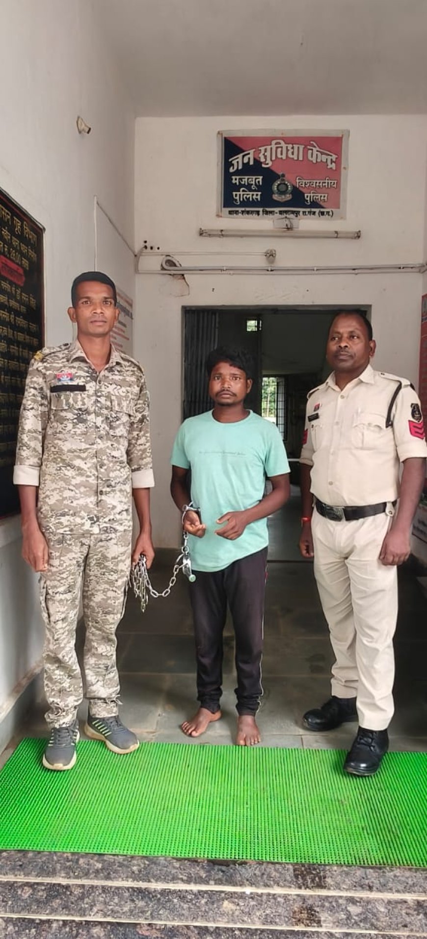 पति का क्रूर हरकत: चरित्र शंका में पत्नी पर छुरी से ताबड़तोड़ हमला, पुलिस ने किया गिरफ्तार