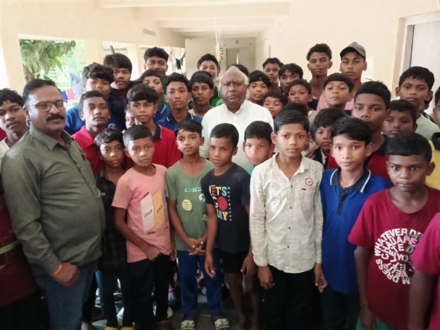 सोनपुर पहुंचकर सांसद चिंतामणि ने दी नव नियुक्त प्रदेशाध्यक्ष भाजपा अजजा मोर्चा सत्यनारायण सिंह को बधाई, एकलव्य विद्यालय का लिया जायजा