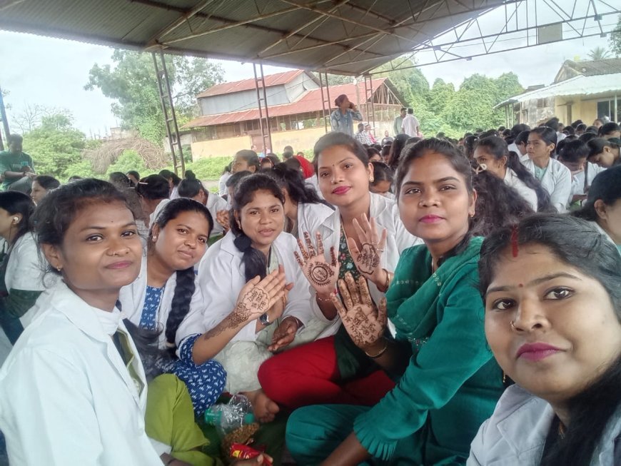 तीज की मेहंदी में मांगों का दर्द,एनएचएम कर्मचारियों की हड़ताल से स्वास्थ्य सेवाएं प्रभावित,मरीजों का हाल-बेहाल