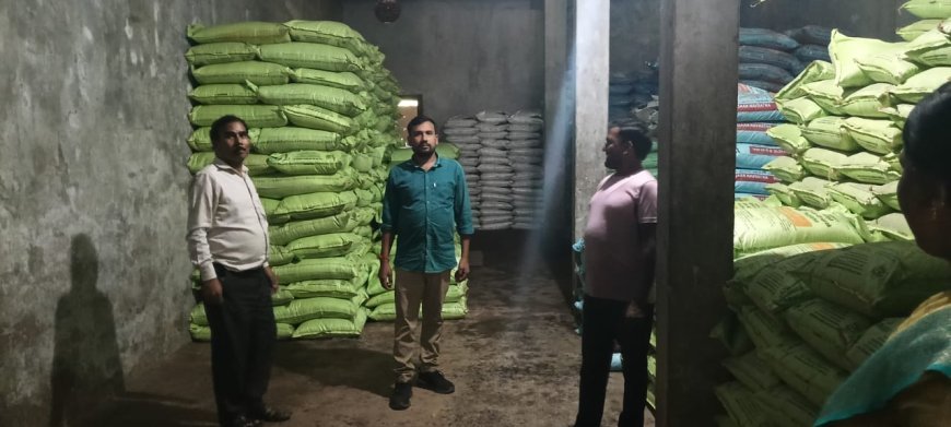 अवैध खाद पर प्रशासन का शिकंजा कसा, 2 पिकअप में 100 बोरी यूरिया जब्त, दुकानों पर छापेमारी; ज्यादा दाम वसूलने वालों पर FIR की तलवार
